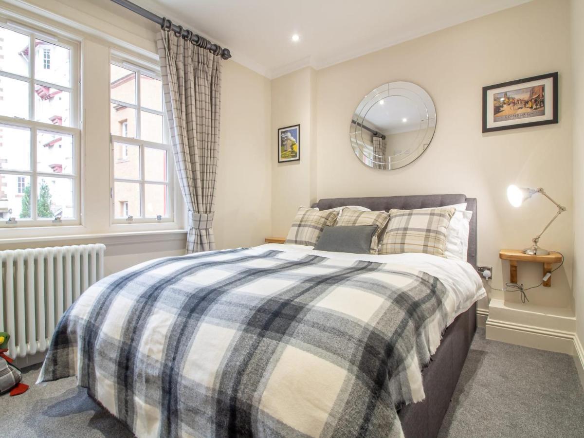 Luxury Royal Mile Apartment By The Castle - Sleeps 4 Edinburgh Exterior photo